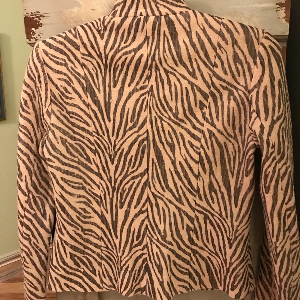 Ladies jacket/600 West - Picture 5 of 8